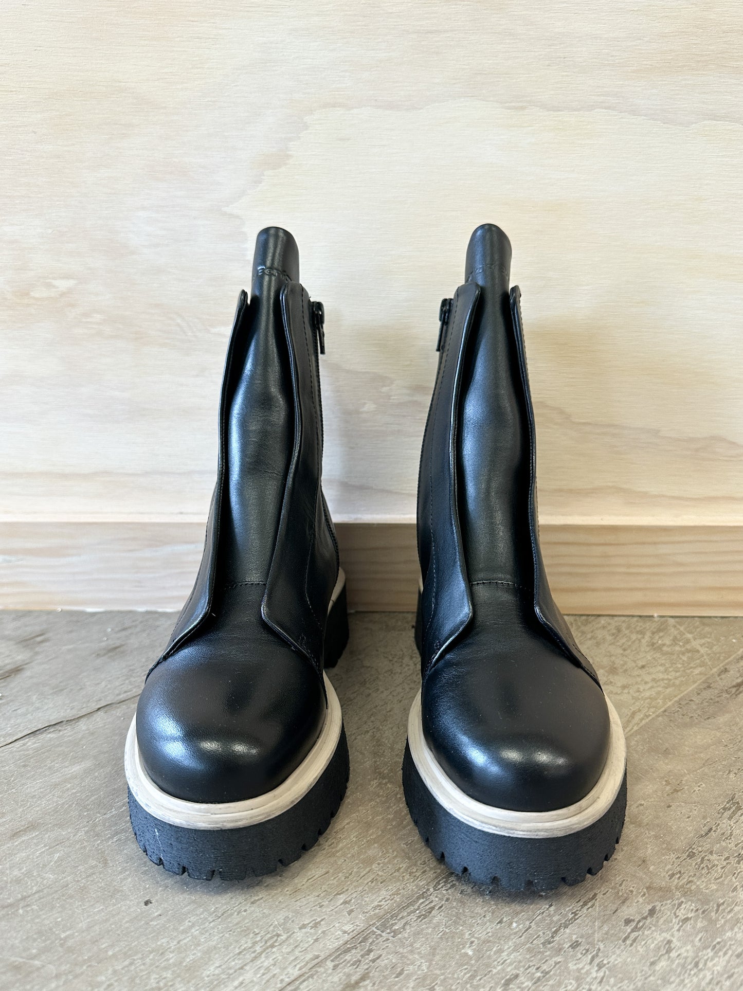 Kuni No Lace Boot | Black