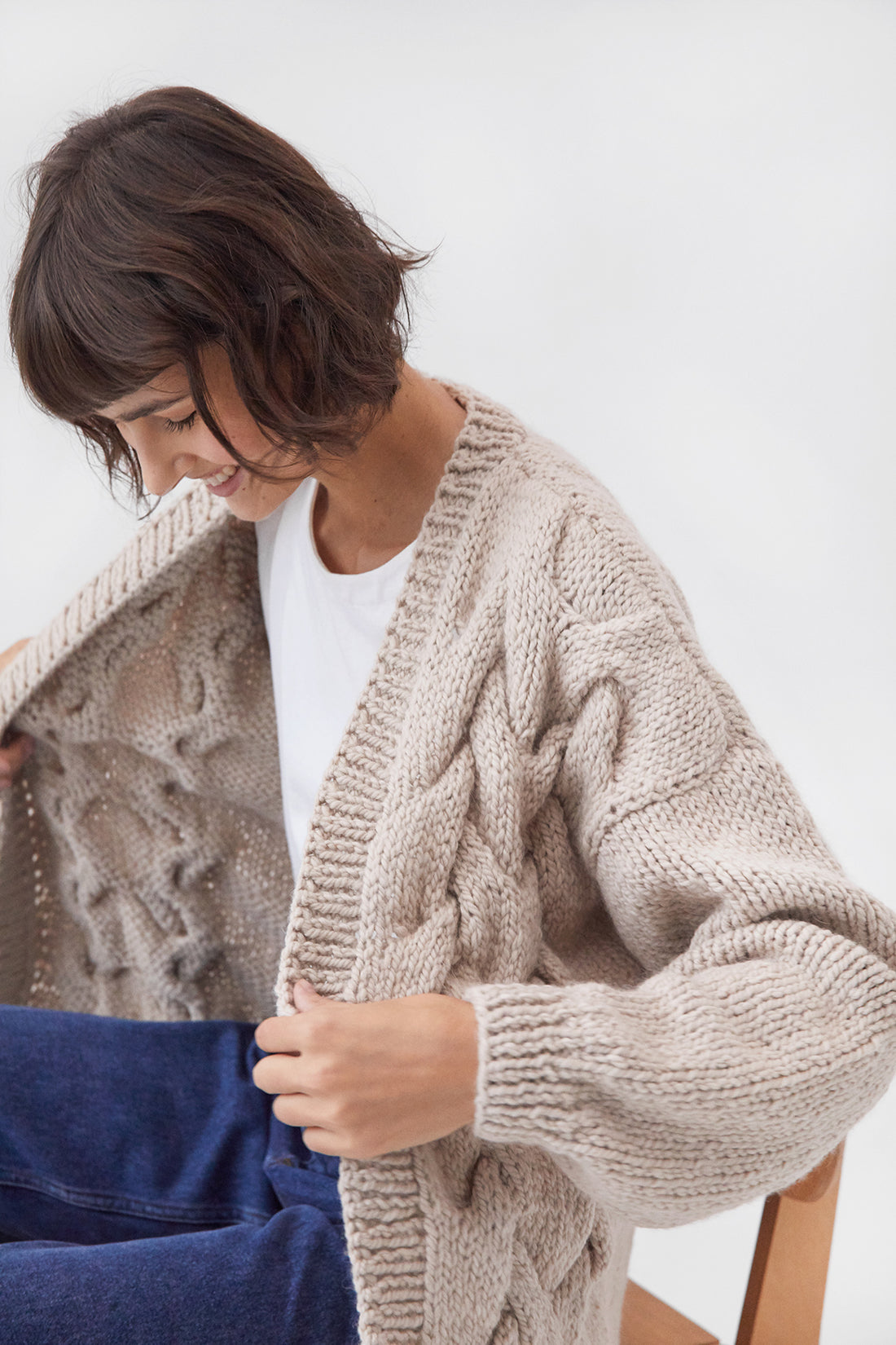Twisted Erik Cardigan | Beige