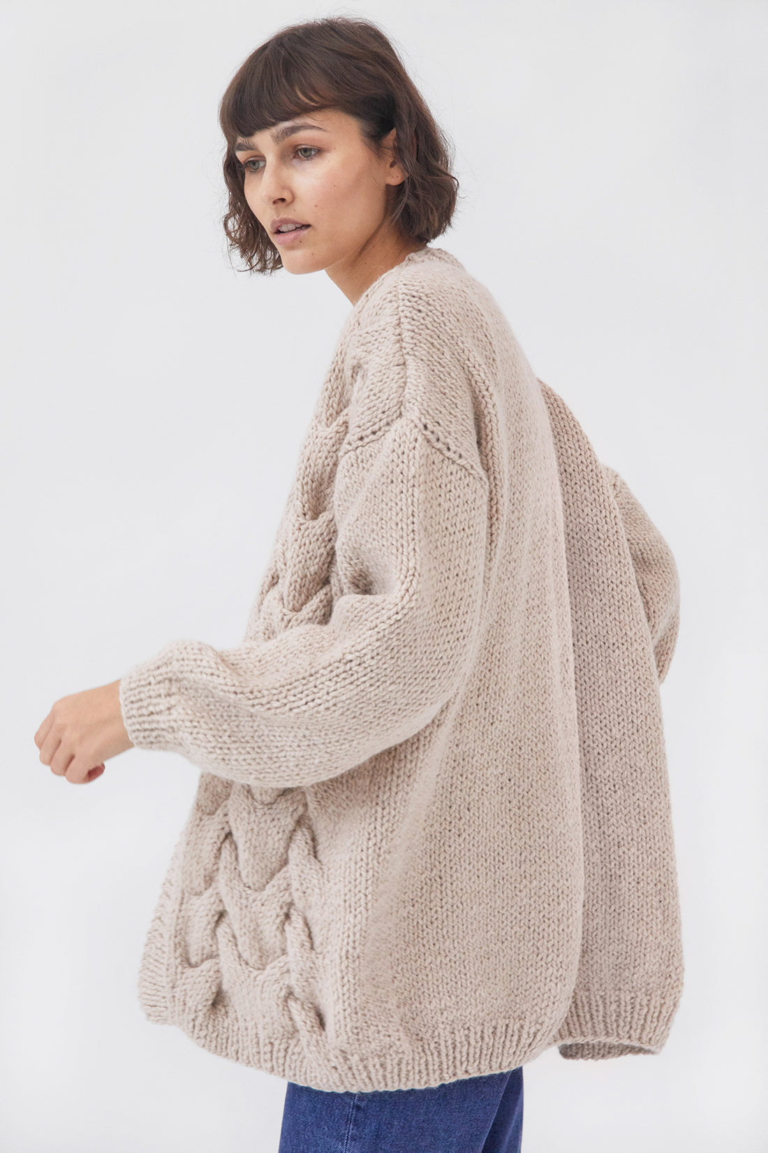 Twisted Erik Cardigan | Beige