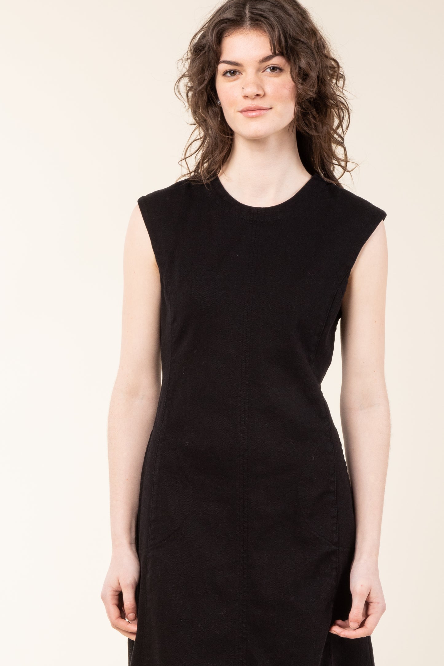 Feel Form Dress | Black
