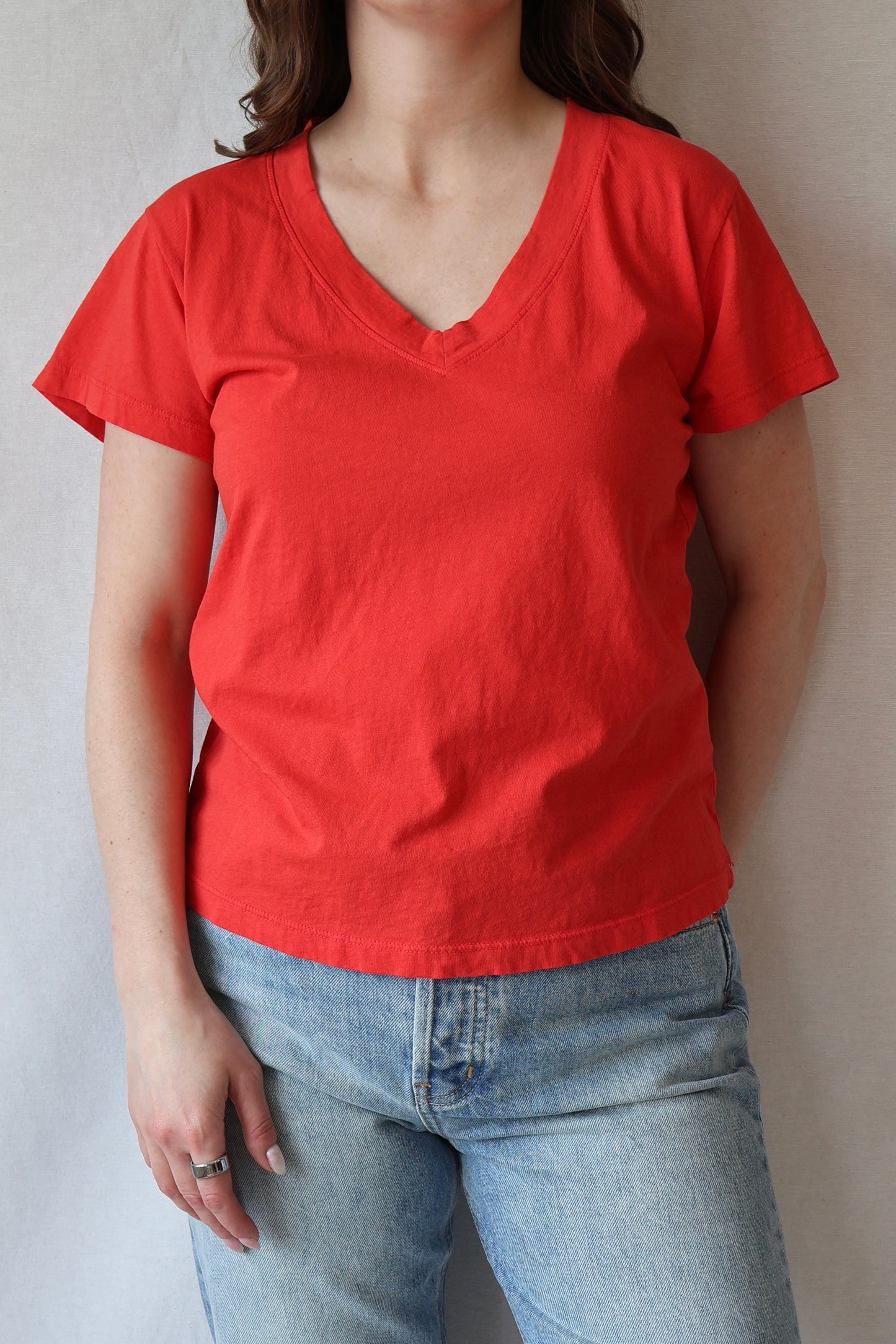 Hendrix V-Neck Tee | Poppy