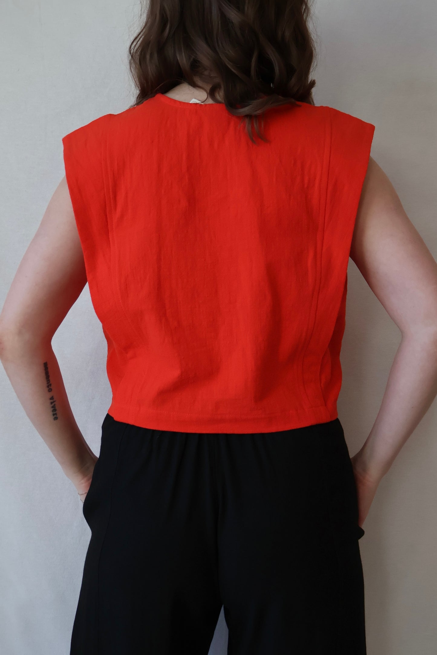 Ru Tank | Vermillion