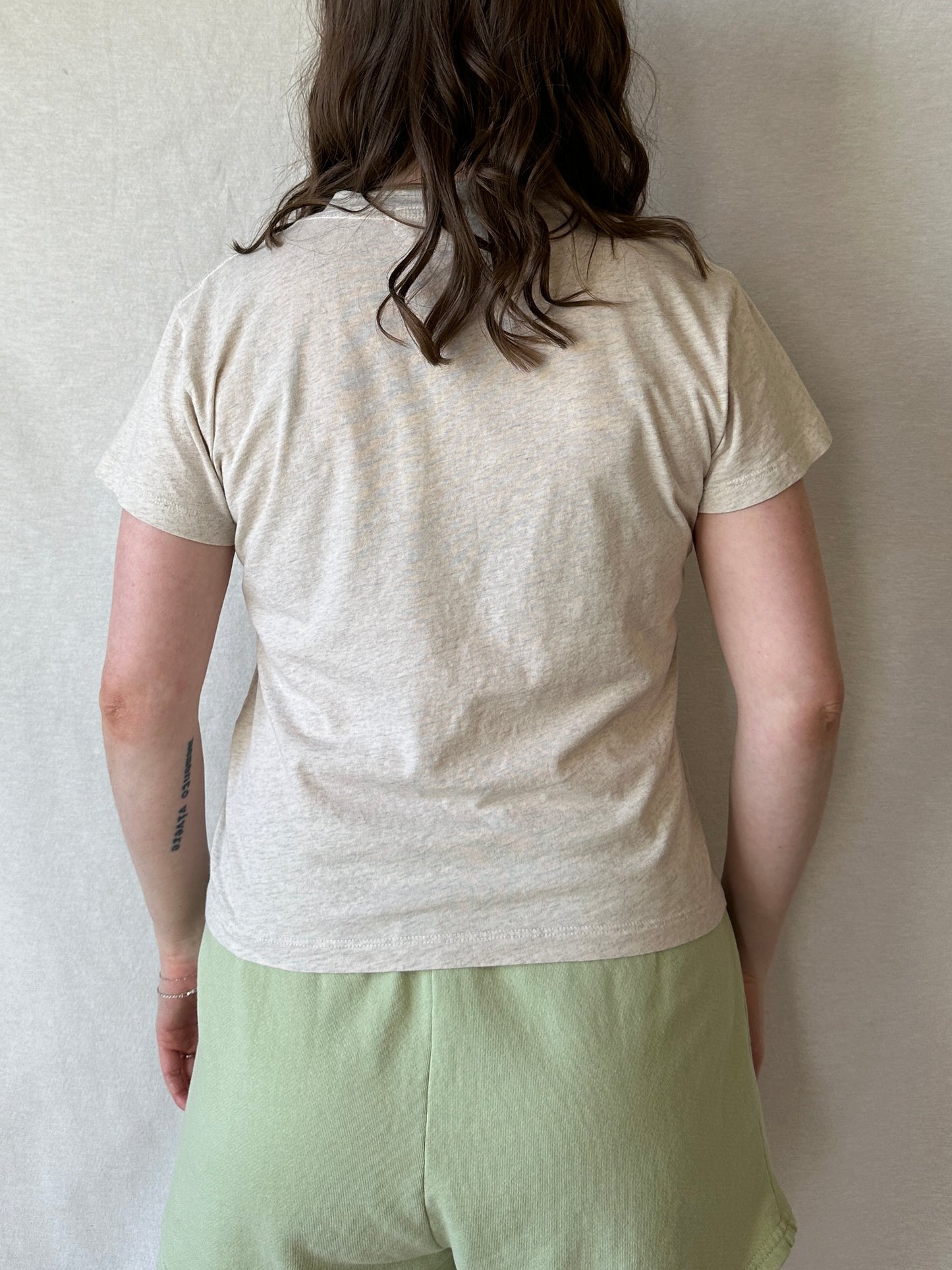 Hendrix V-Neck Tee | Oatmeal