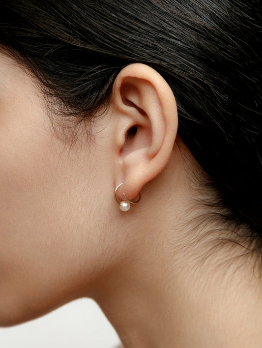 Pearl Swirl Studs | Gold
