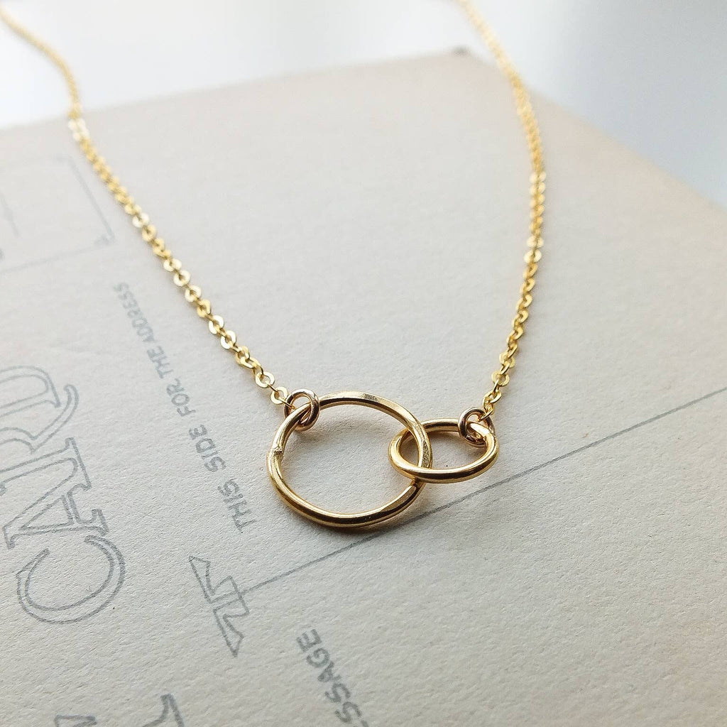 Mother & Daughter Necklace - Linked Circles 