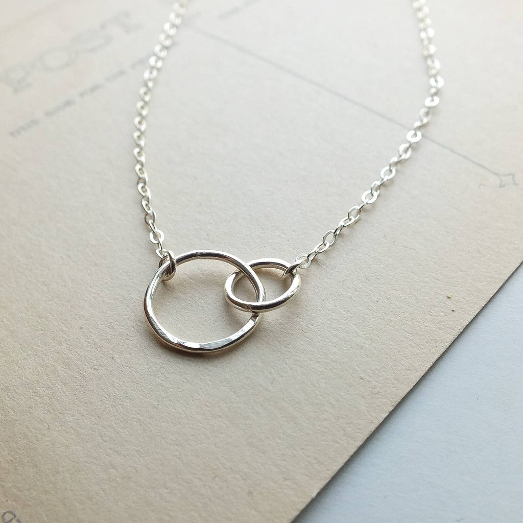 Mother & Daughter Necklace - Linked Circles 