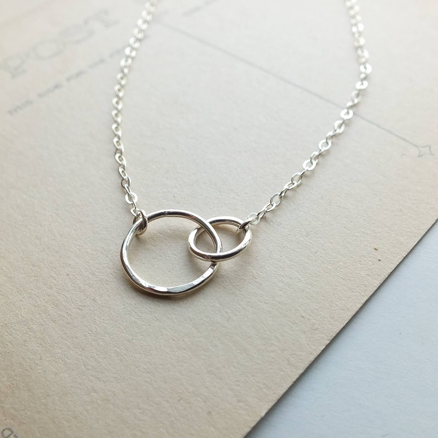 Mother & Daughter Necklace - Linked Circles 