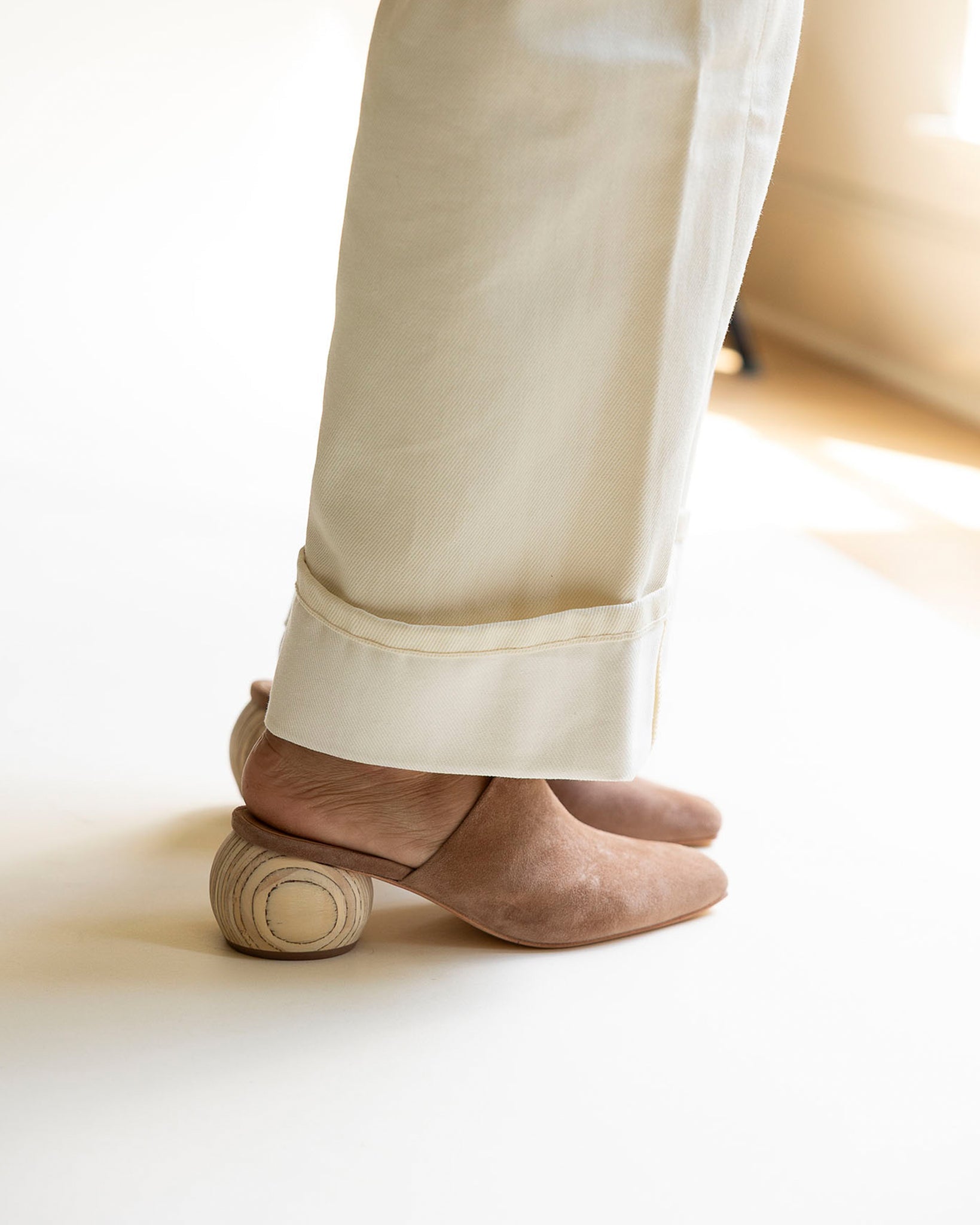 Mina Mule | Latte Suede