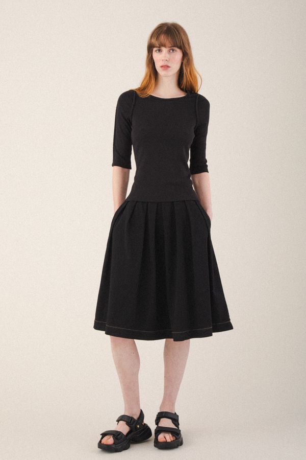 Day and Night Skirt | Black
