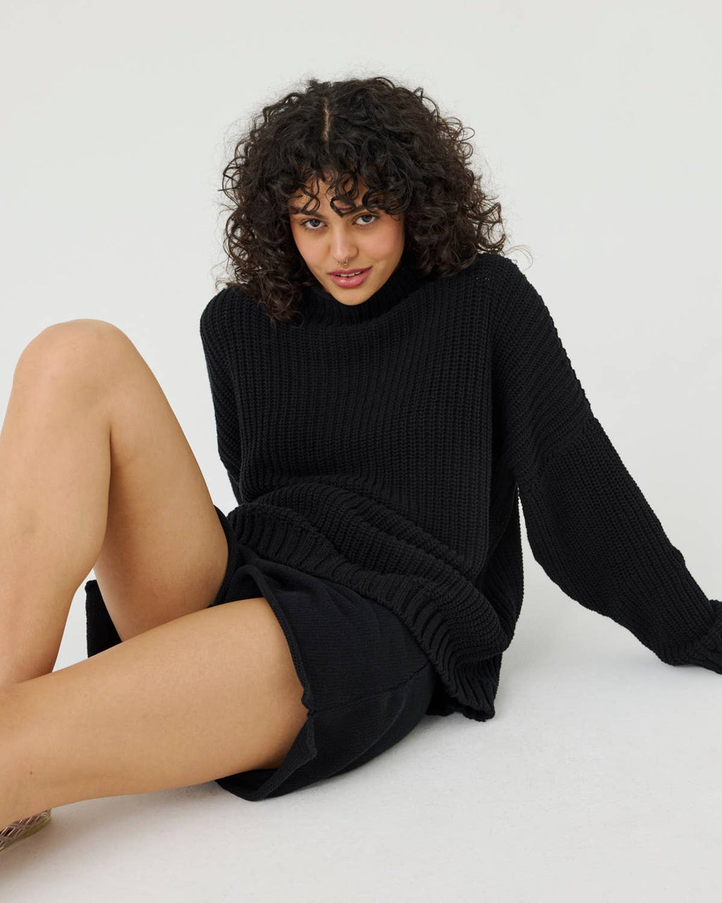 Laumės Sweater: Black 100% COTTON Sweater