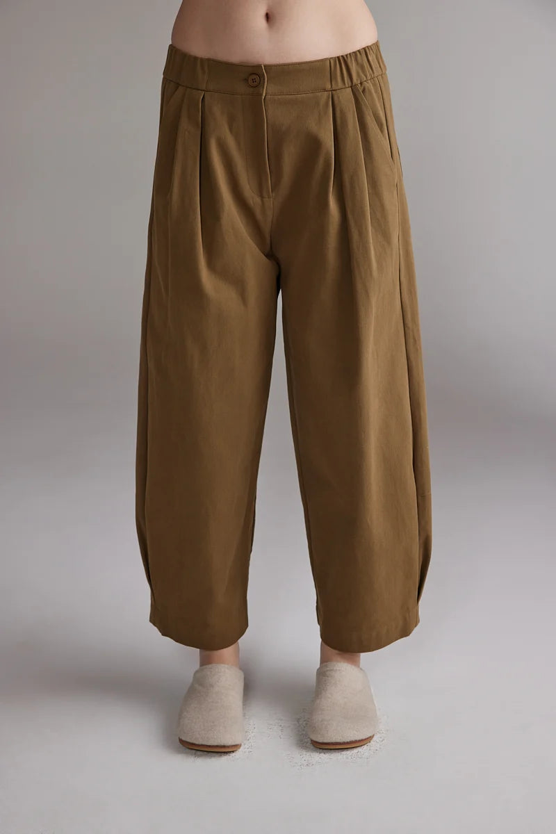 Pleated Volume Pants | Curry