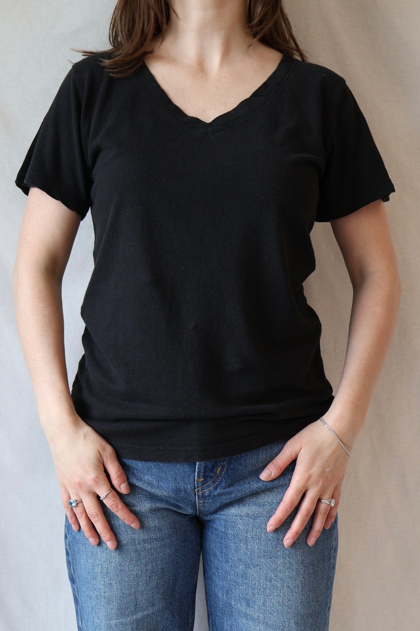 Paige V-Neck Tee | Black