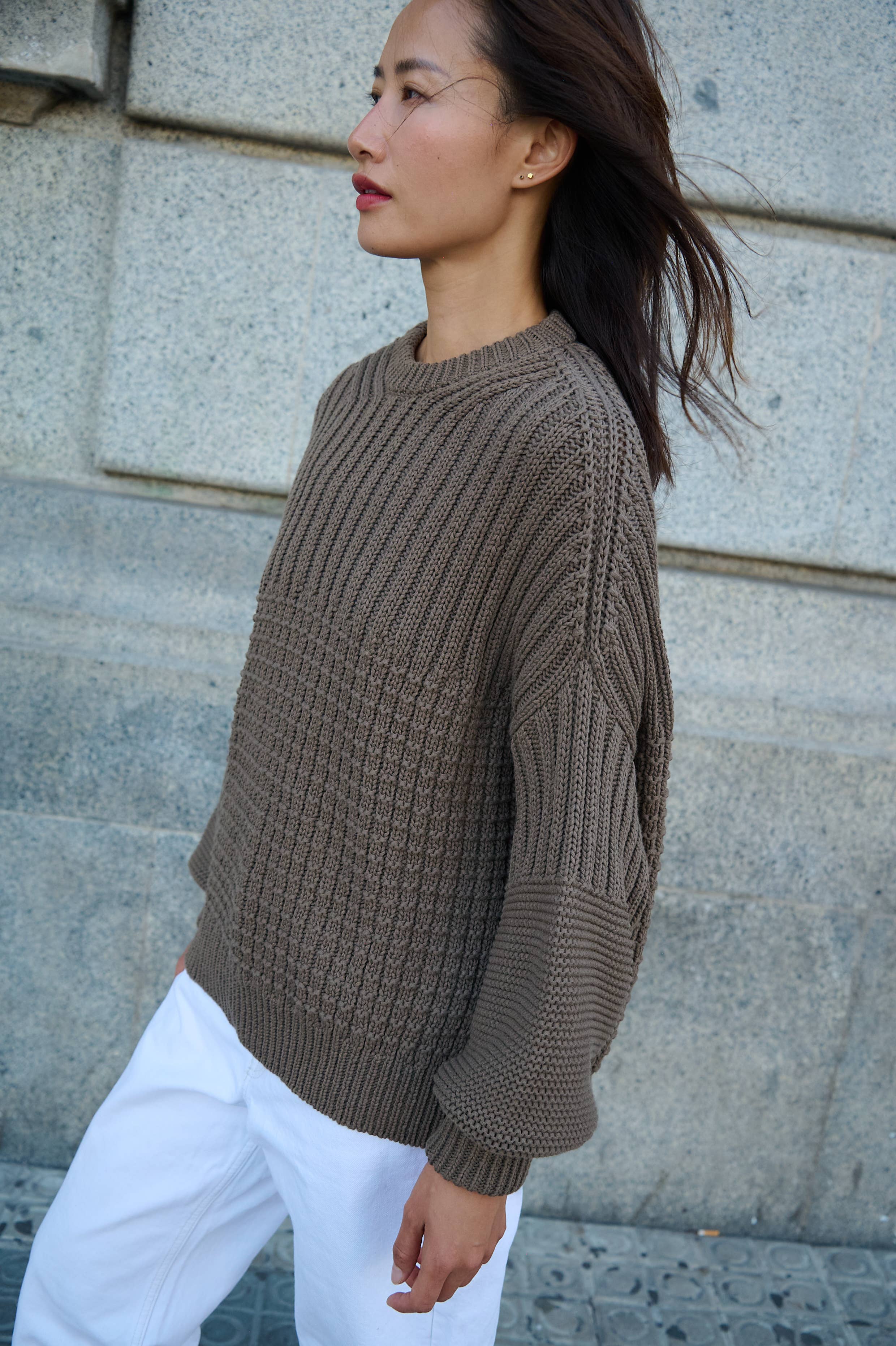 Delčia: 100% Cotton Earth Brown Sweater 