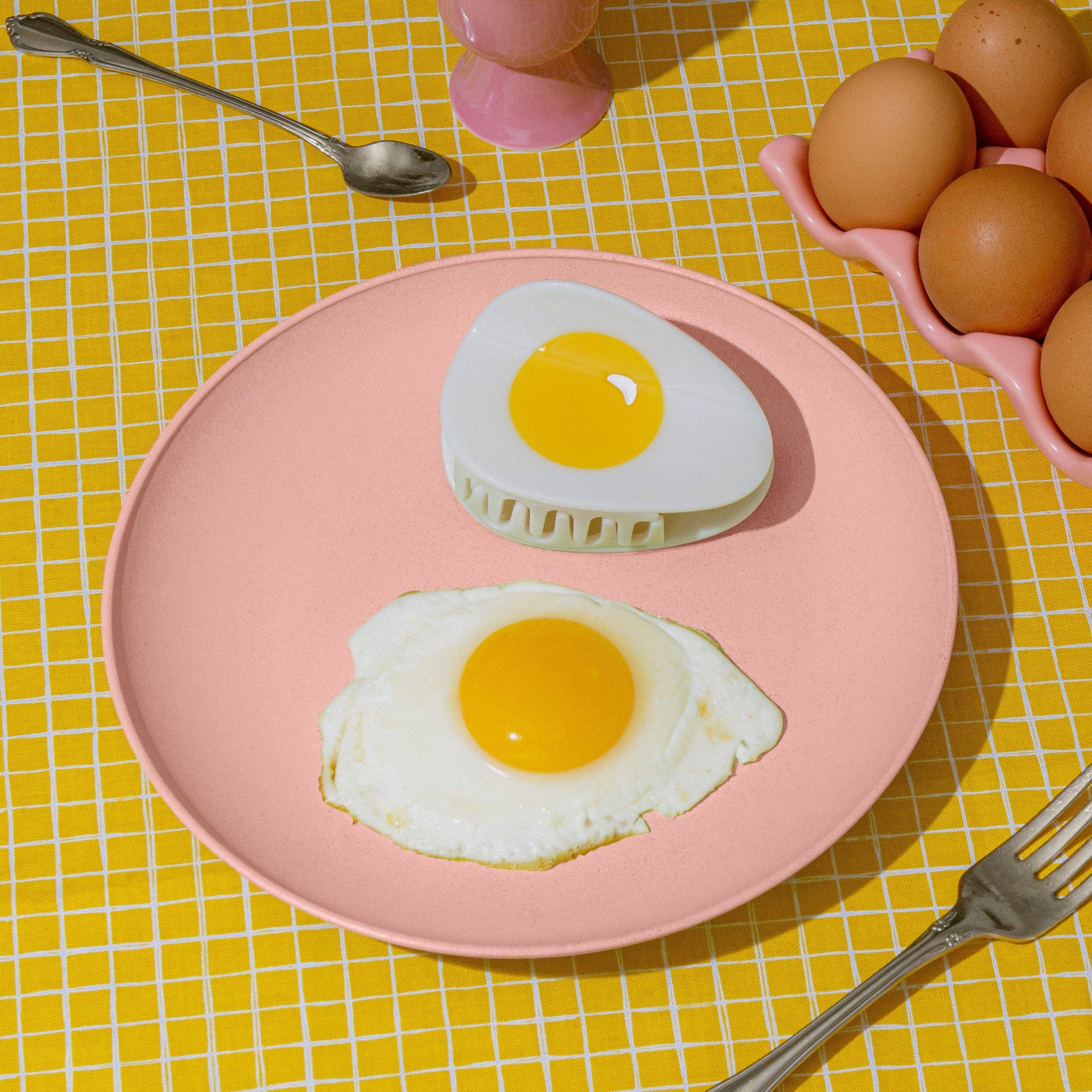 Midi Egg Hair Claw