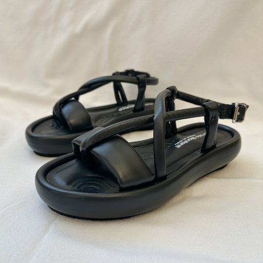 Basu Sandal | Black