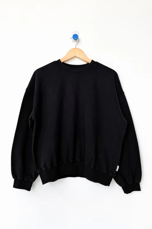 FRENCH TERRY CORE SWEATSHIRT | Black