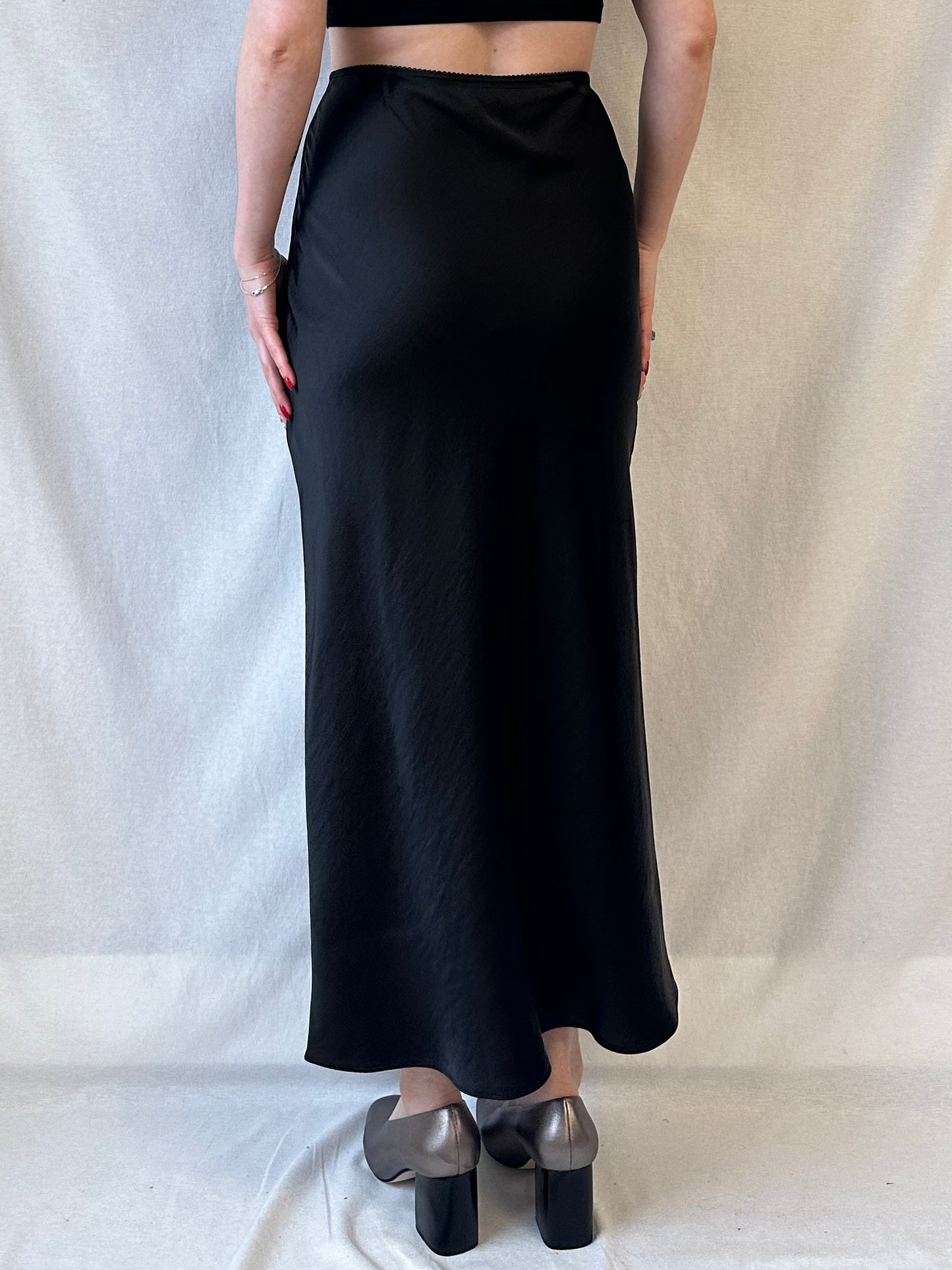 Saagneta Long Skirt | Black