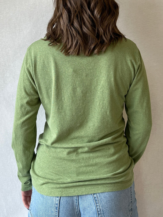 Finch V-Neck Long Sleeve | Pistachio