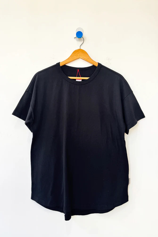 Her Tee | True Black