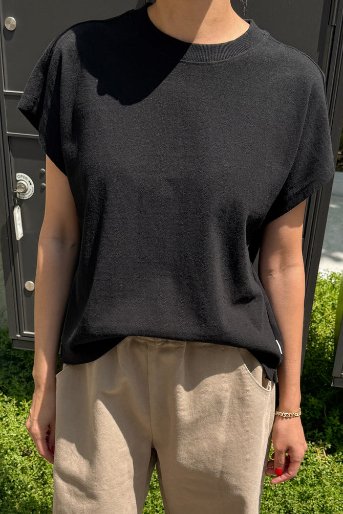 Jeanne Tee | Black