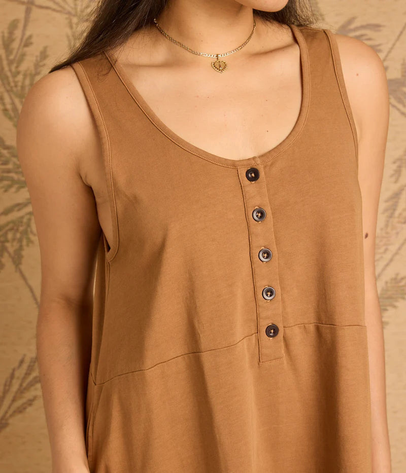 Perri Vest | Leon