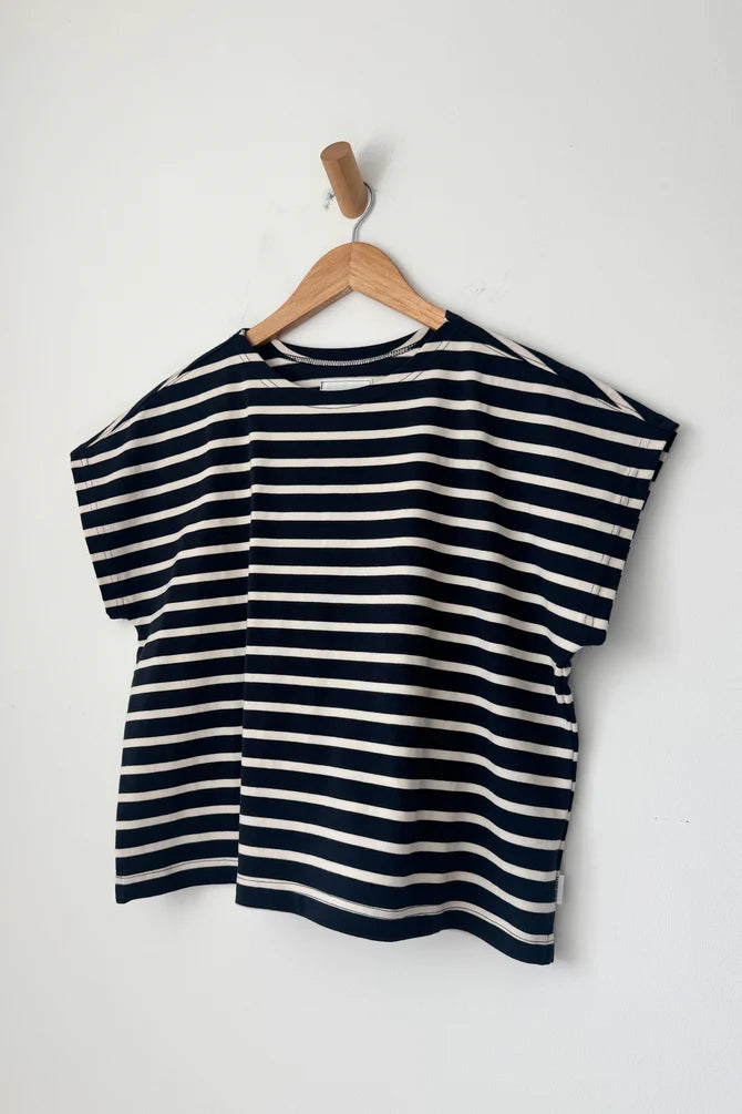 Manon Tee | White Stripe on Navy