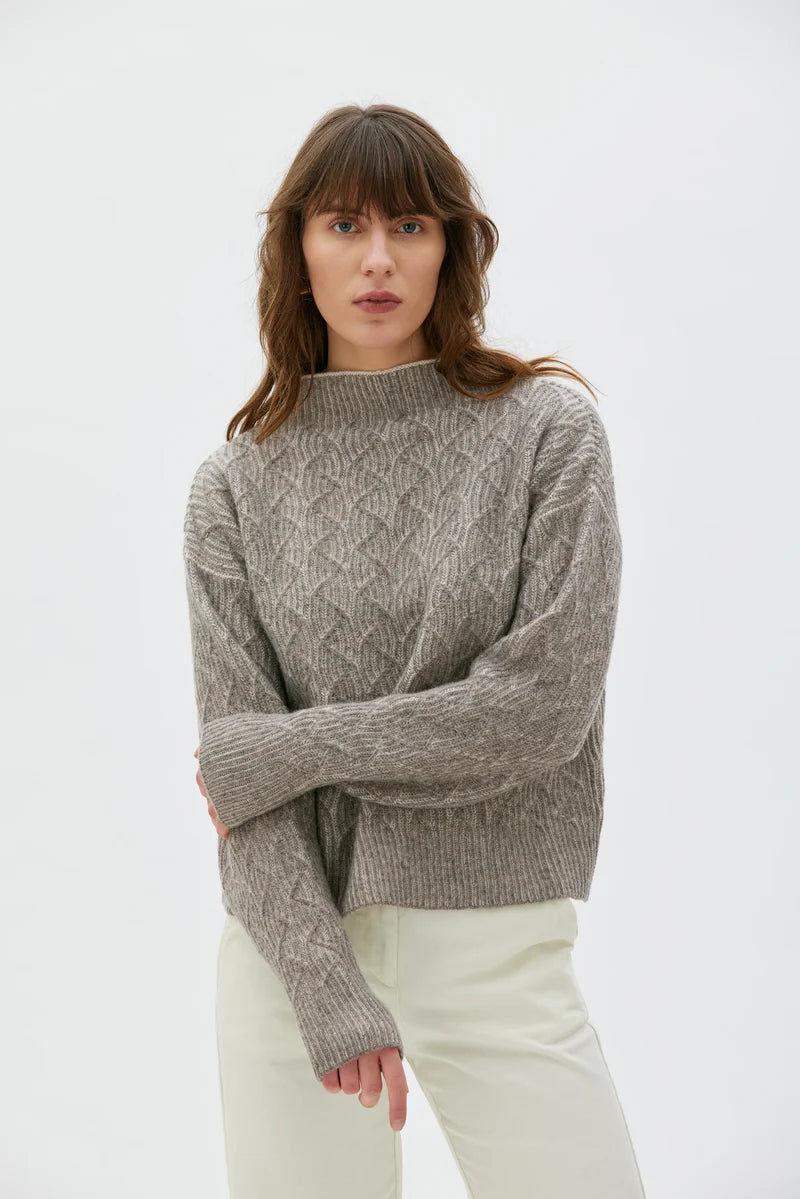 Zoya Textured Knit Lambswool Sweater | Taupe