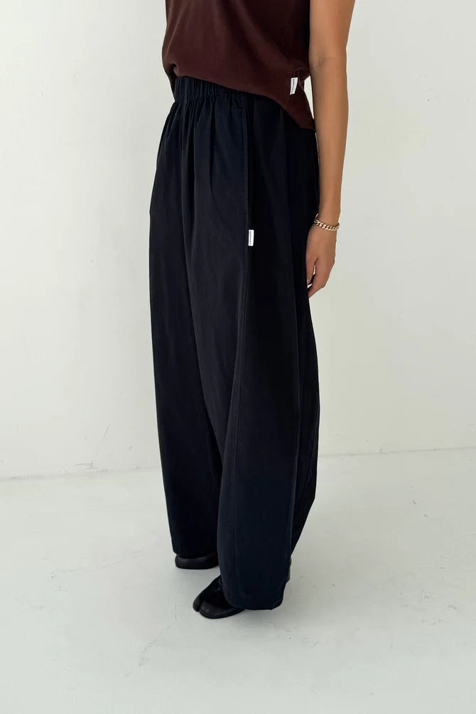 Parachute Pants | Black