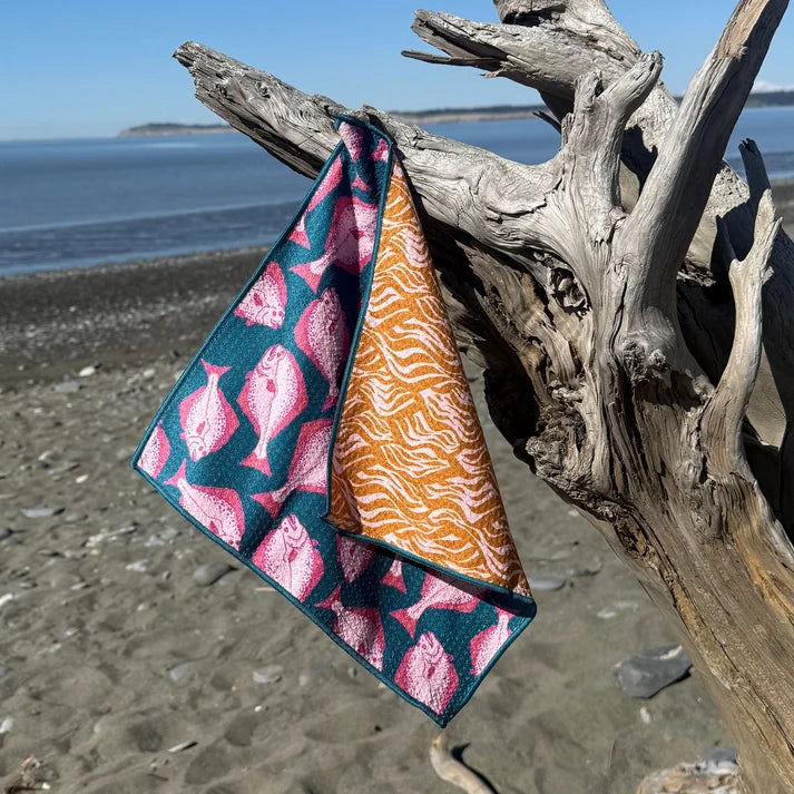 Halibut Microfiber Washcloth | Teal & Pink