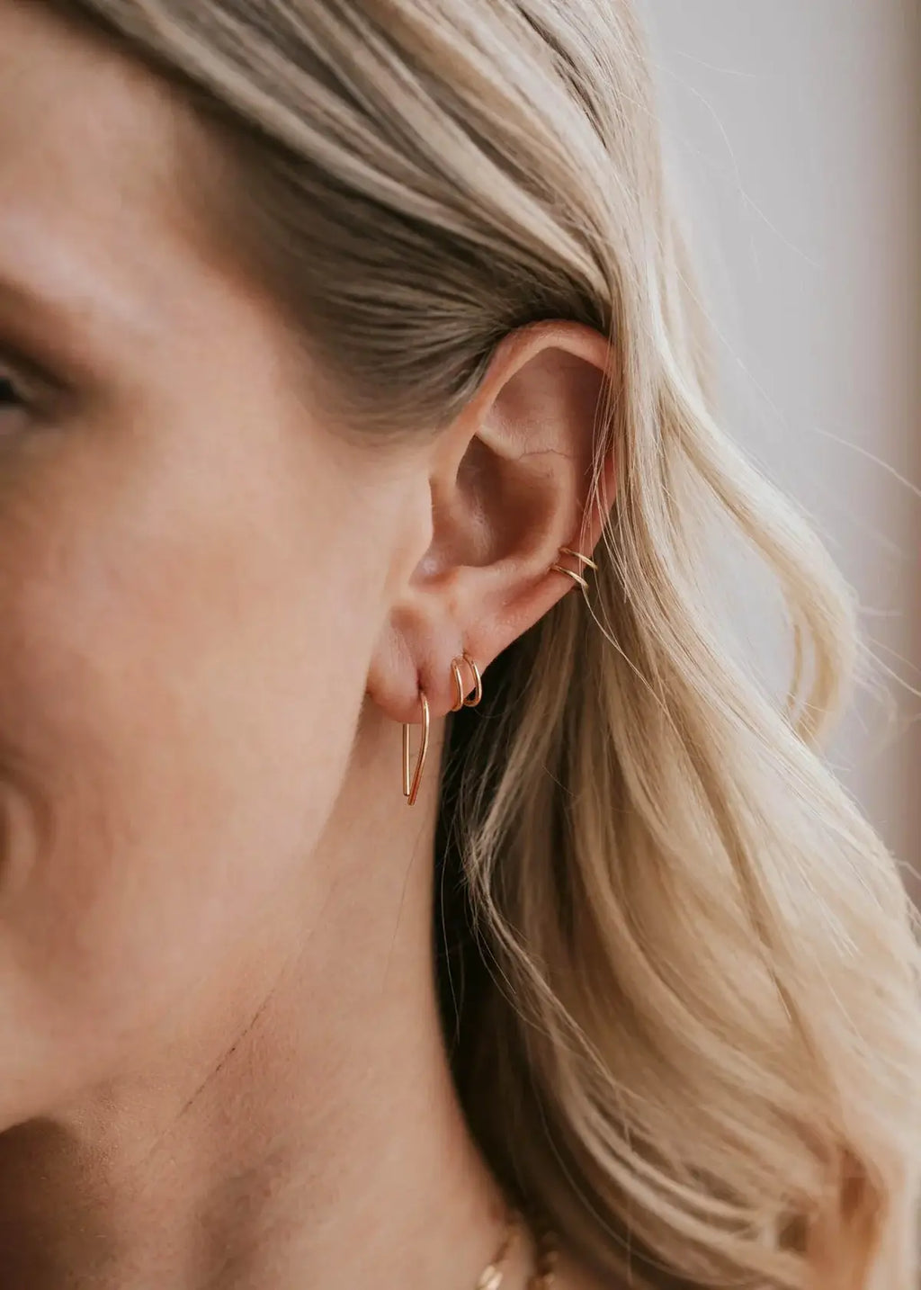 Tiny Horseshoe Earrings | 14kt Gold Fill