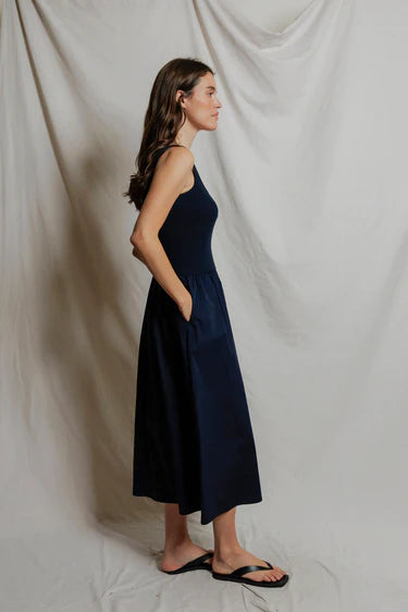 Fabiola | navy
