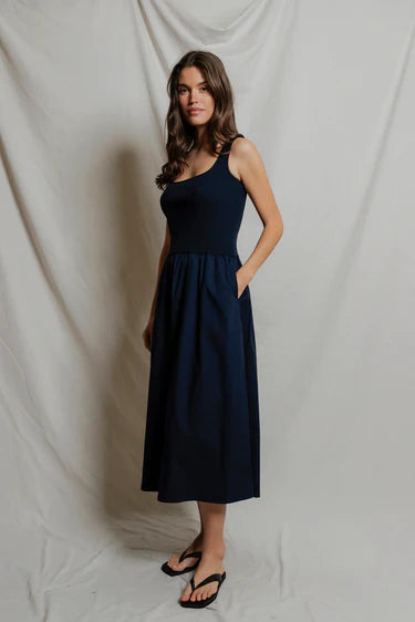 Fabiola | navy