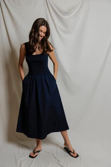 Fabiola | navy